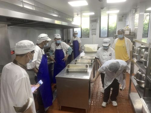 廣州荔灣白鶴洞街道主動監督校園食品安全，保障師生“盤中餐”取得實效